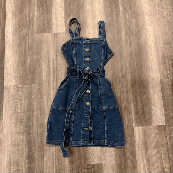 H&M Dresses & Skirts - Denim Button Up Mini Dress